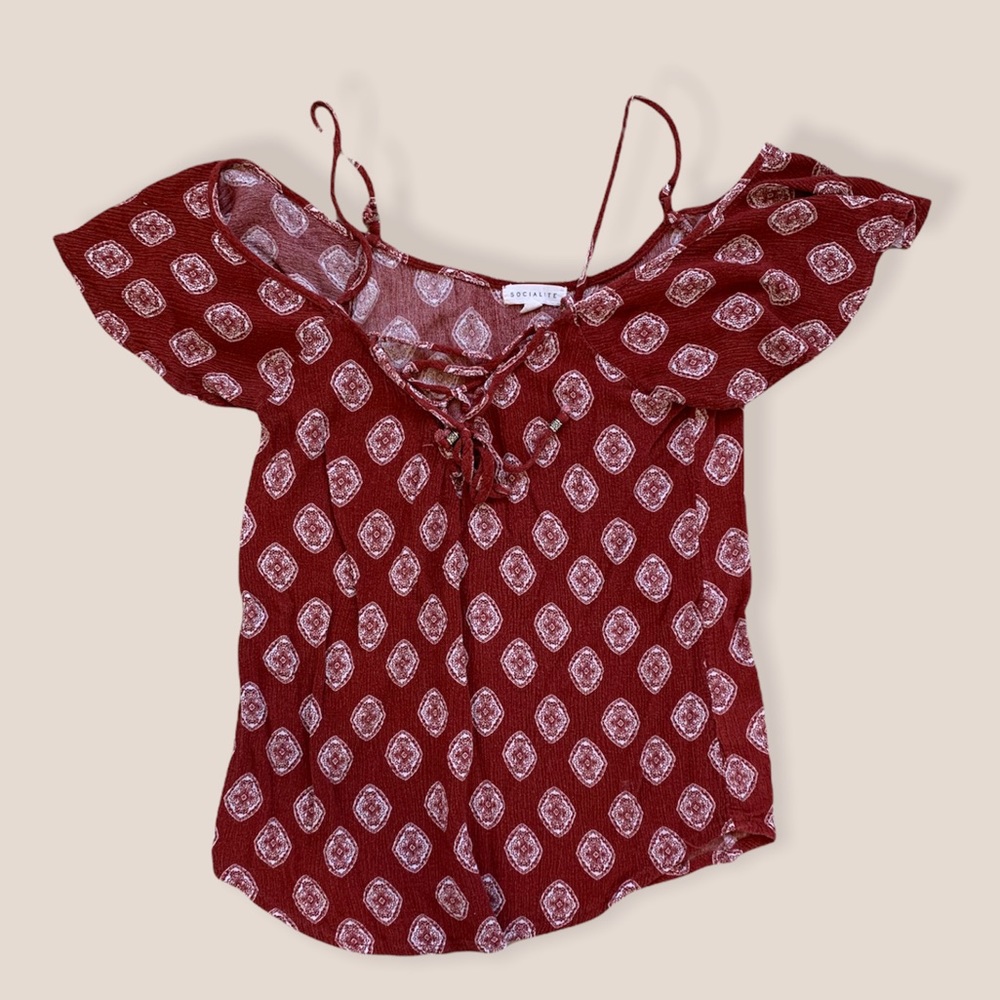 RED OFF SHOULDER FRONT TIE BLOUSE